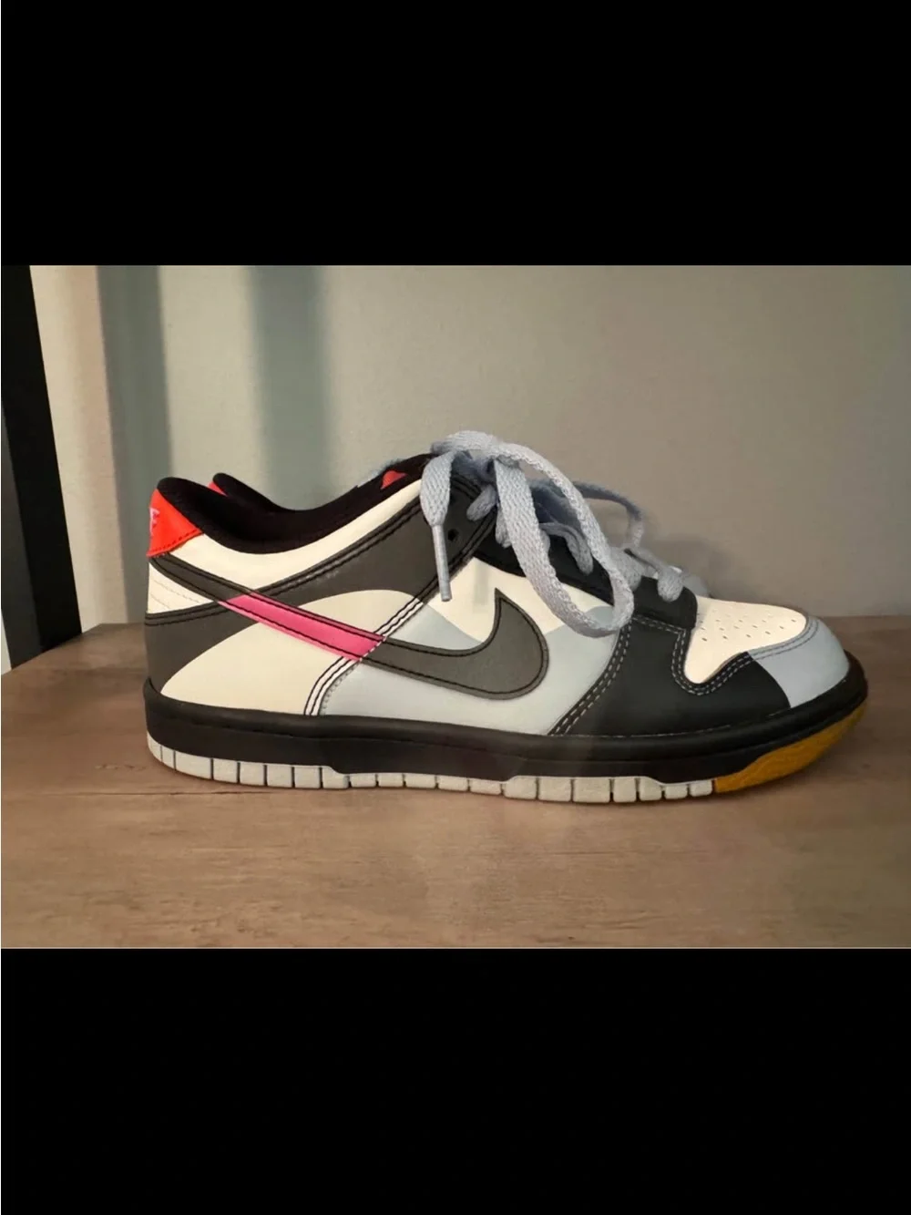 Nike Kid’s Dunk Low SE Sneaker